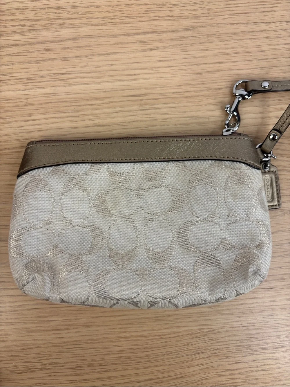 Vintage Y2K Coach Iconic Signature C Pleated Wristlet Metallic Gold Lurex Thread